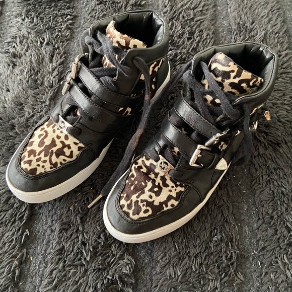 Michael Kors shoes for women size 7 - Picture 4 of 10